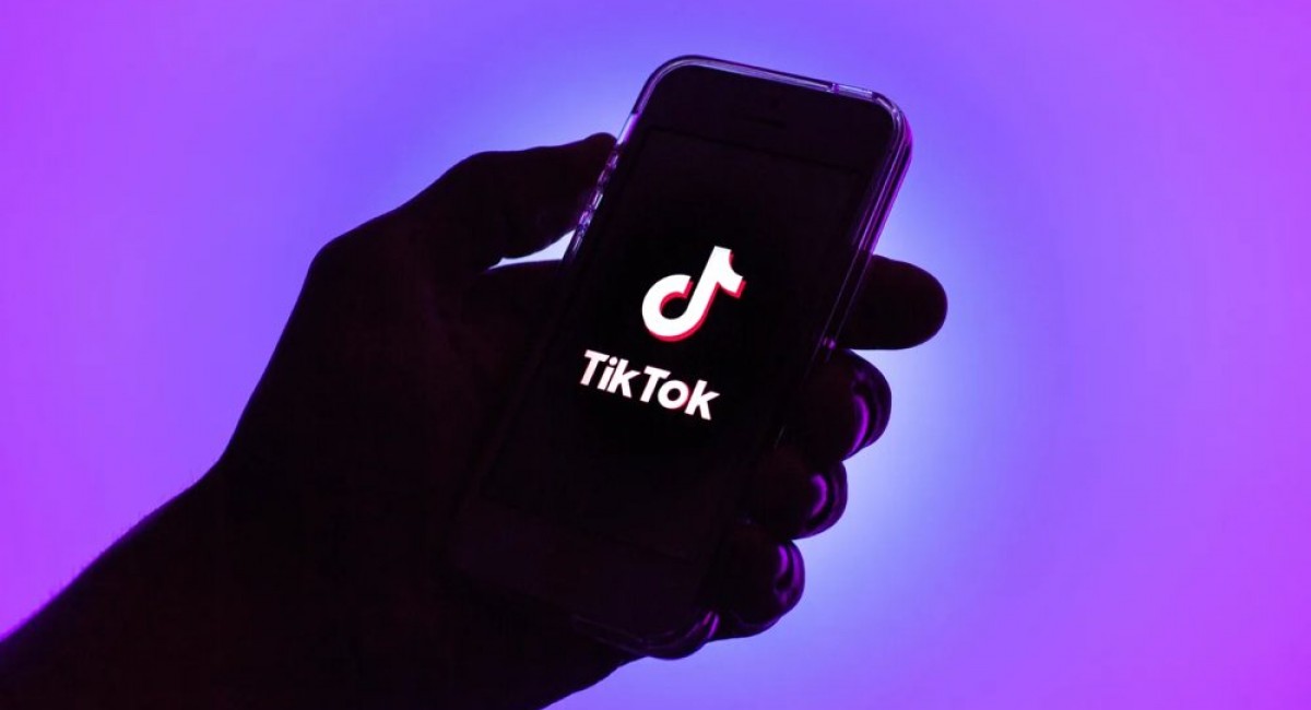 Το TikTok περιορίζει τα φίλτρα ομορφιάς σε χρήστες κάτω των 18 ετών